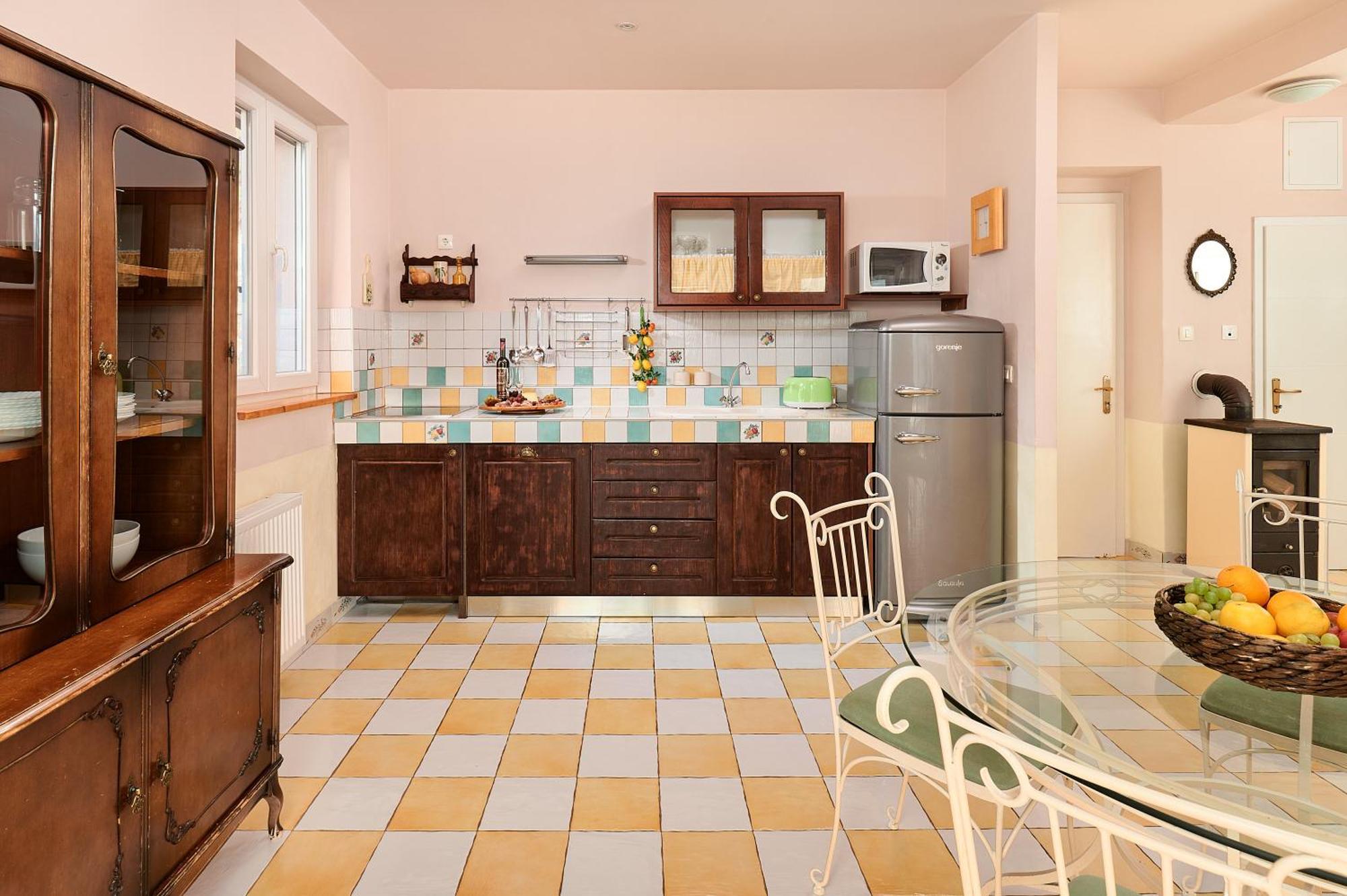 Sun Hills 8 Apartment